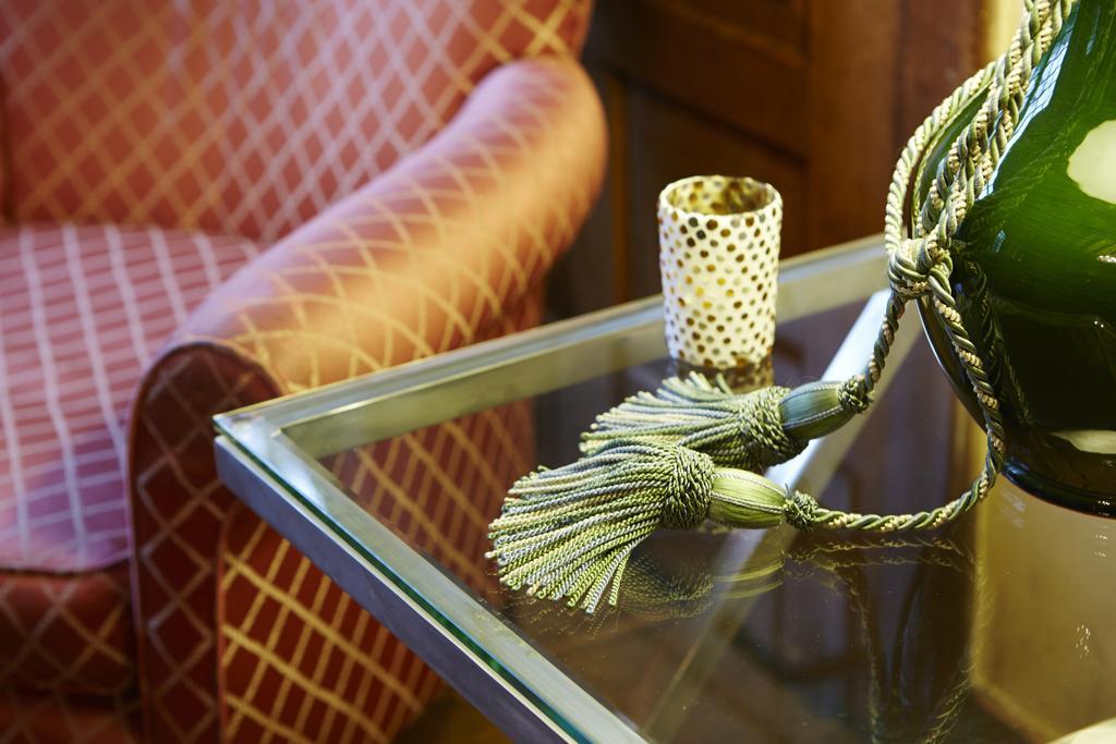 Hotel Ter Driezen トゥルンホウト エクステリア 写真