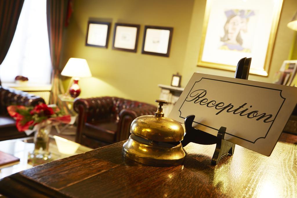 Hotel Ter Driezen トゥルンホウト エクステリア 写真