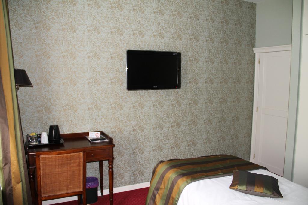 Hotel Ter Driezen トゥルンホウト 部屋 写真