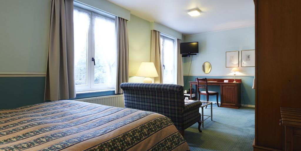 Hotel Ter Driezen トゥルンホウト 部屋 写真